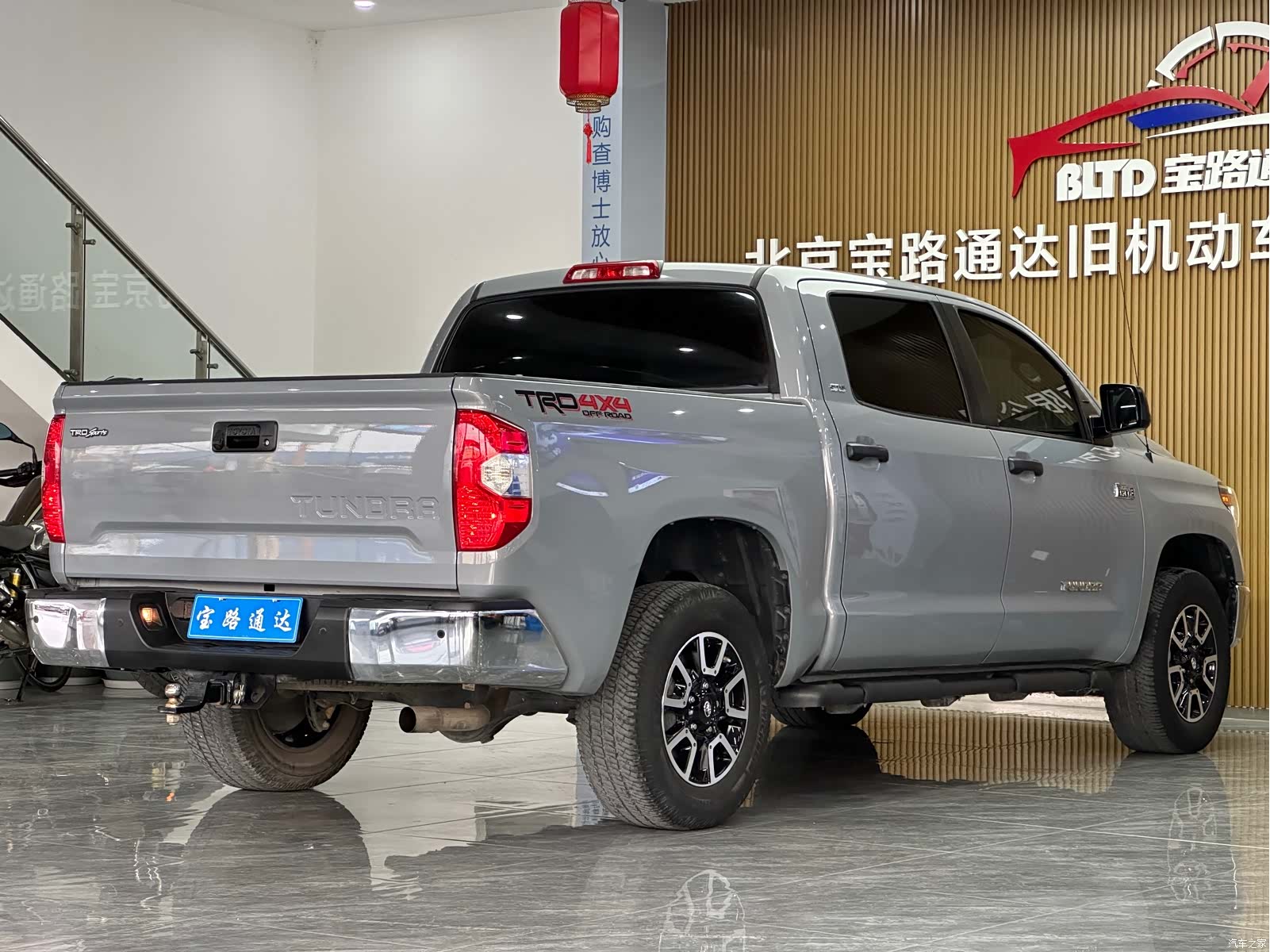 Toyota Tundra, 2018 все фото