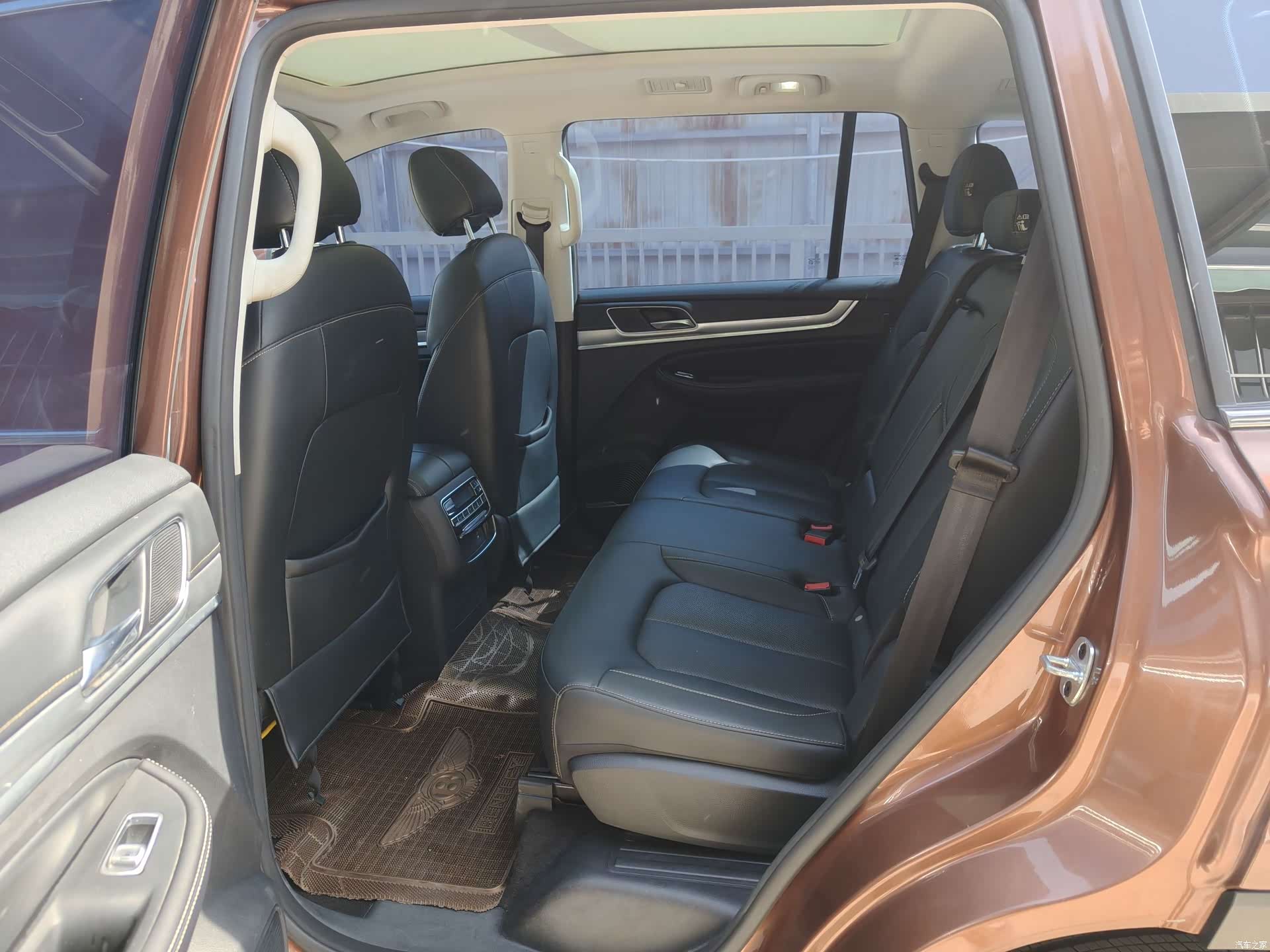 Roewe RX8, 2019 9