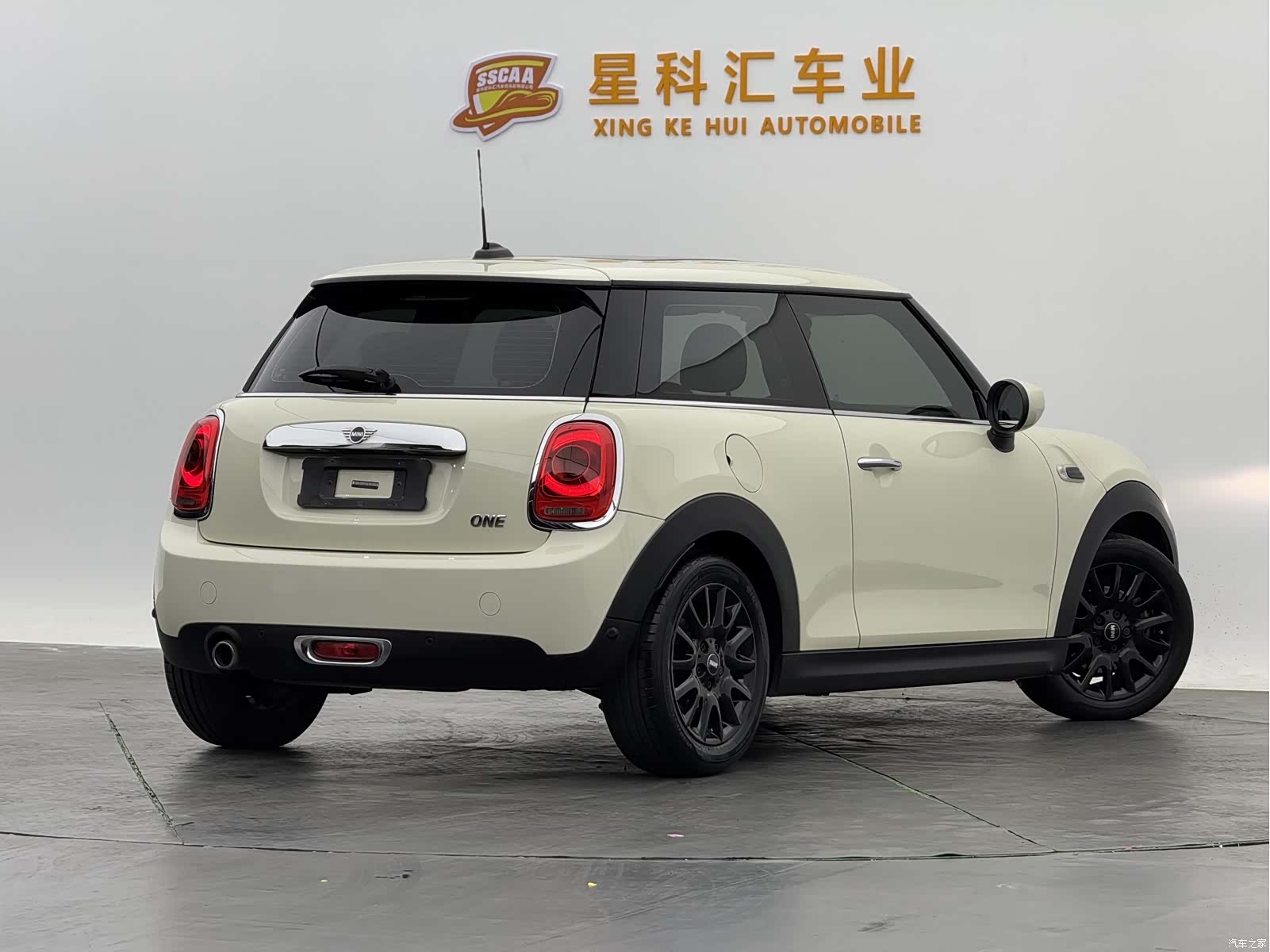 Mini ONE, 2021 10