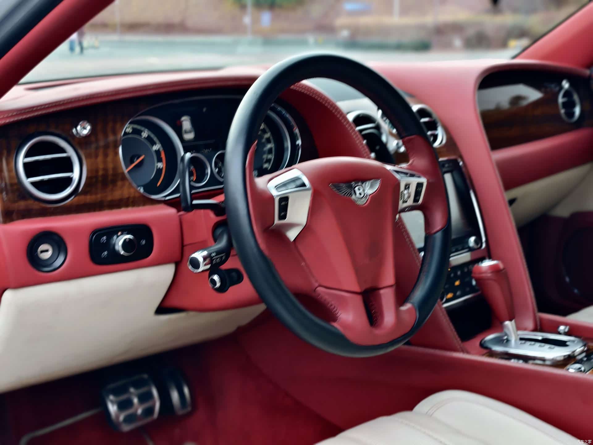 Bentley Flying Spur, 2016 25