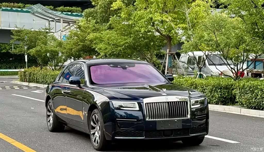 Rolls-Royce Ghost, 2023 3