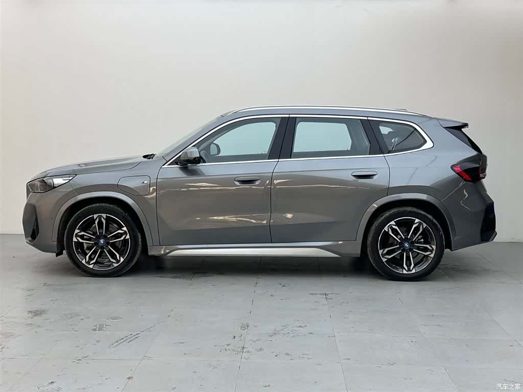 BMW iX1, 2024 3