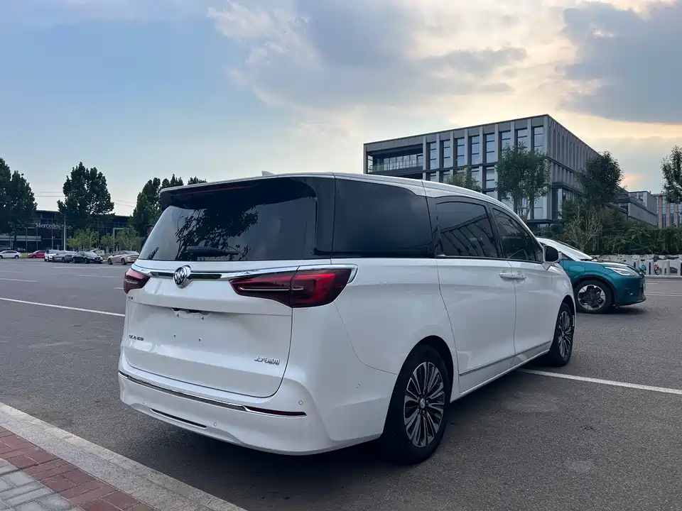 Buick GL8