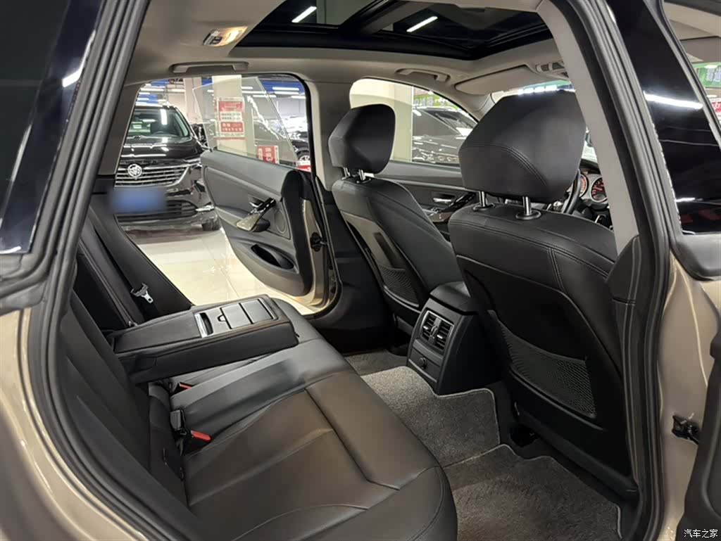 BMW 3 Series, 2018 7