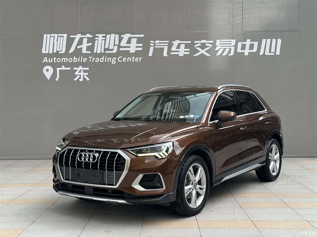 Audi Q3, 2019 1