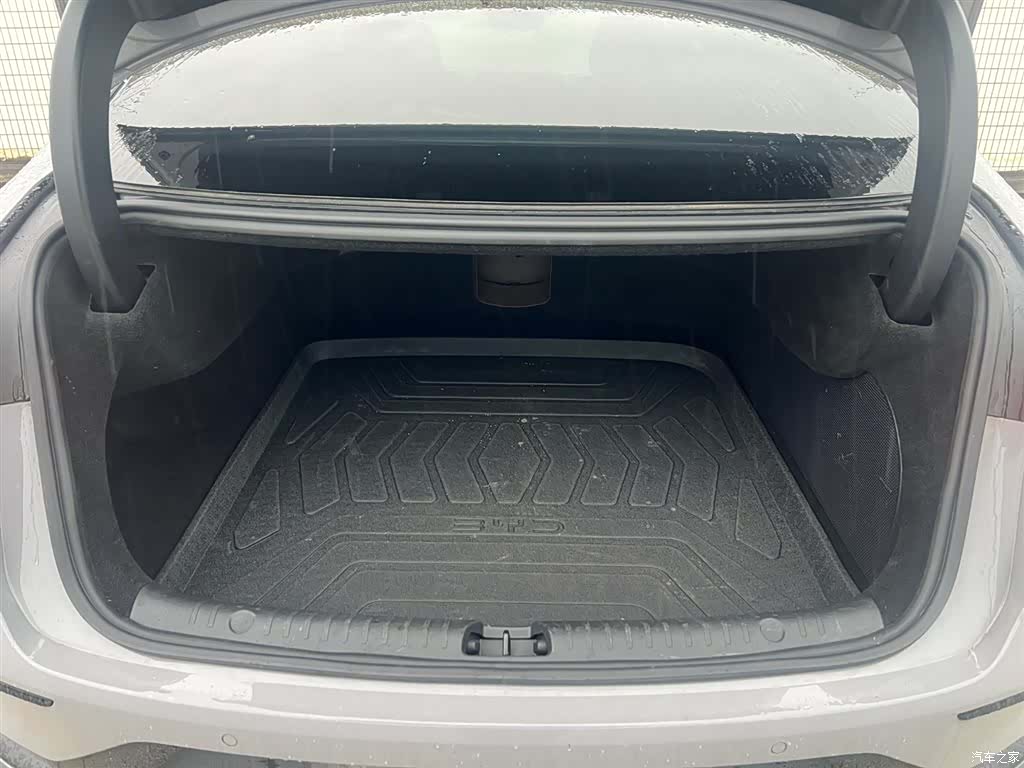 BYD Han, 2025 18