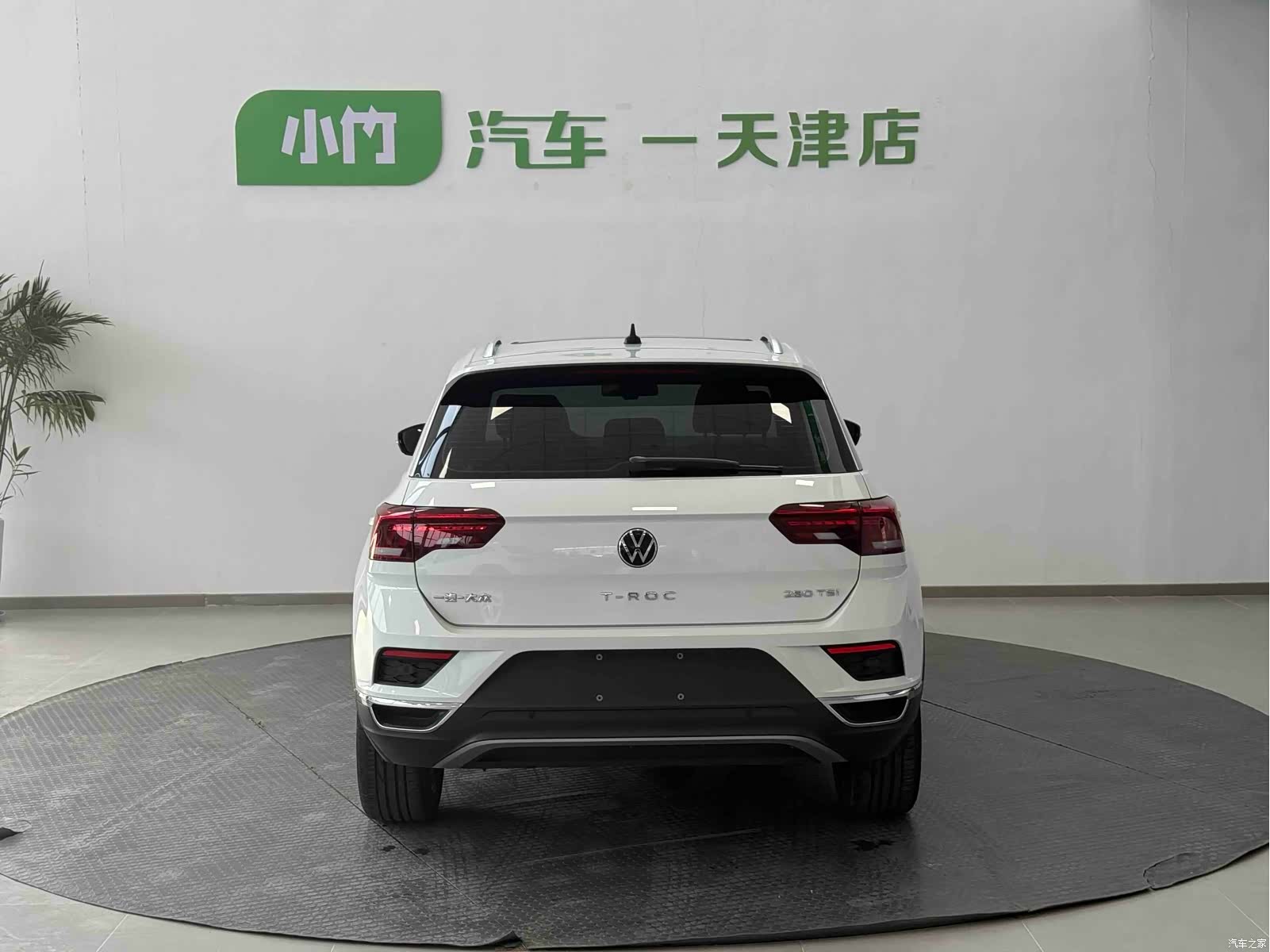 Volkswagen T-ROC, 2022 все фото