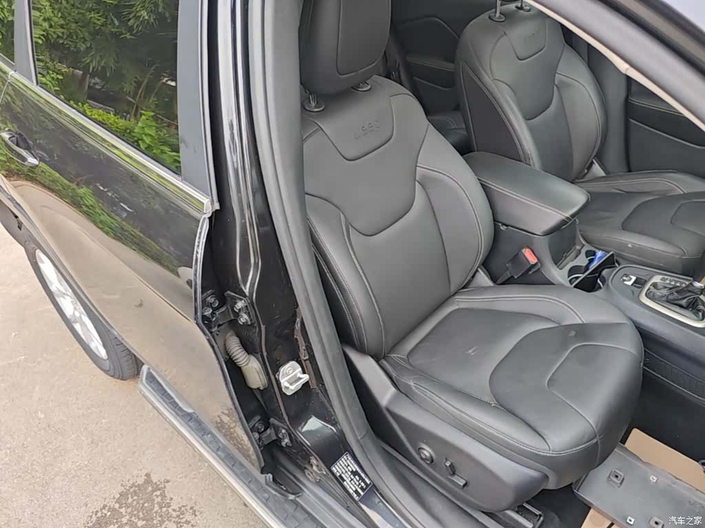 Jeep Cherokee, 2018 25