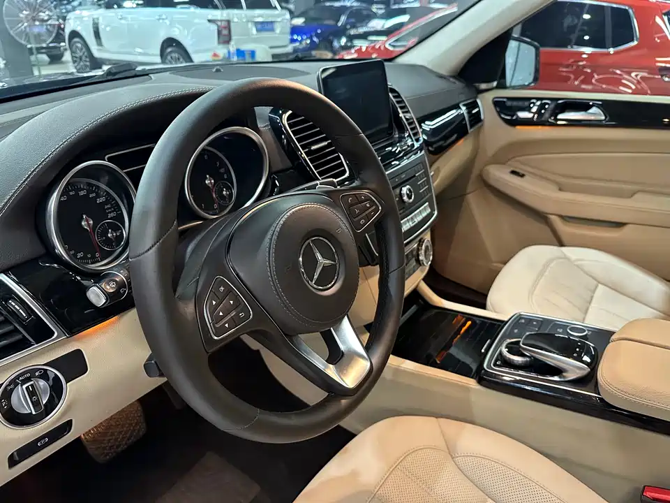 Mercedes-Benz GLS