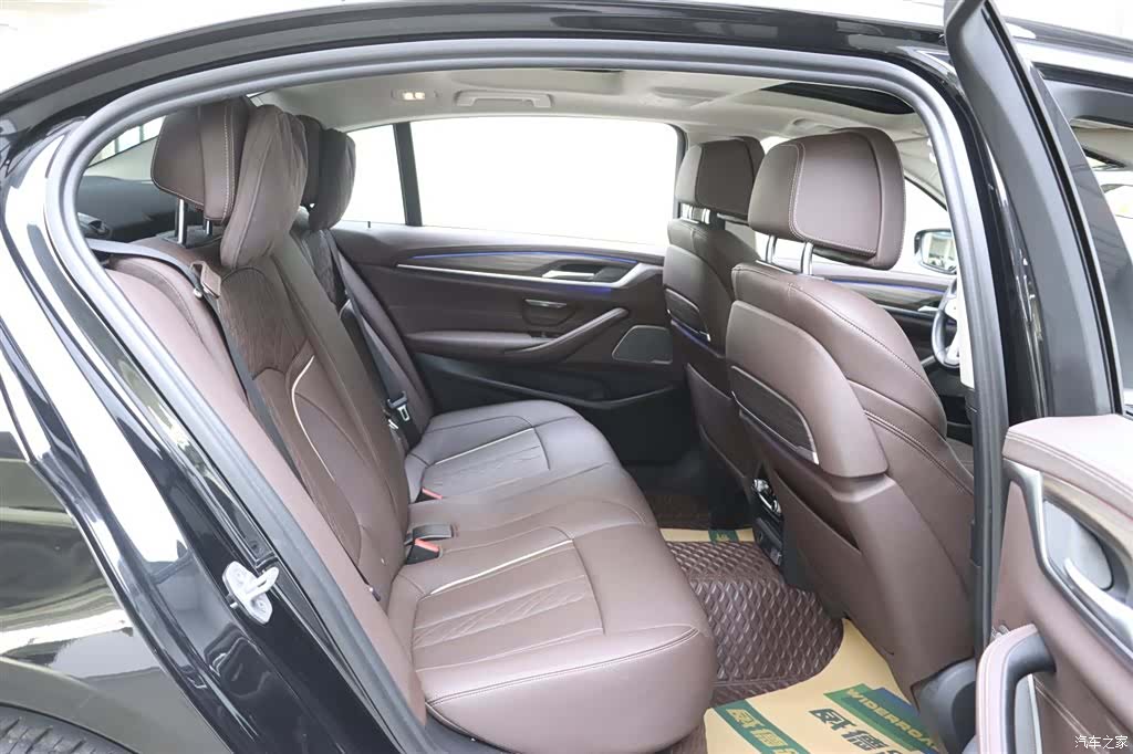 BMW 5 Series, 2022 16