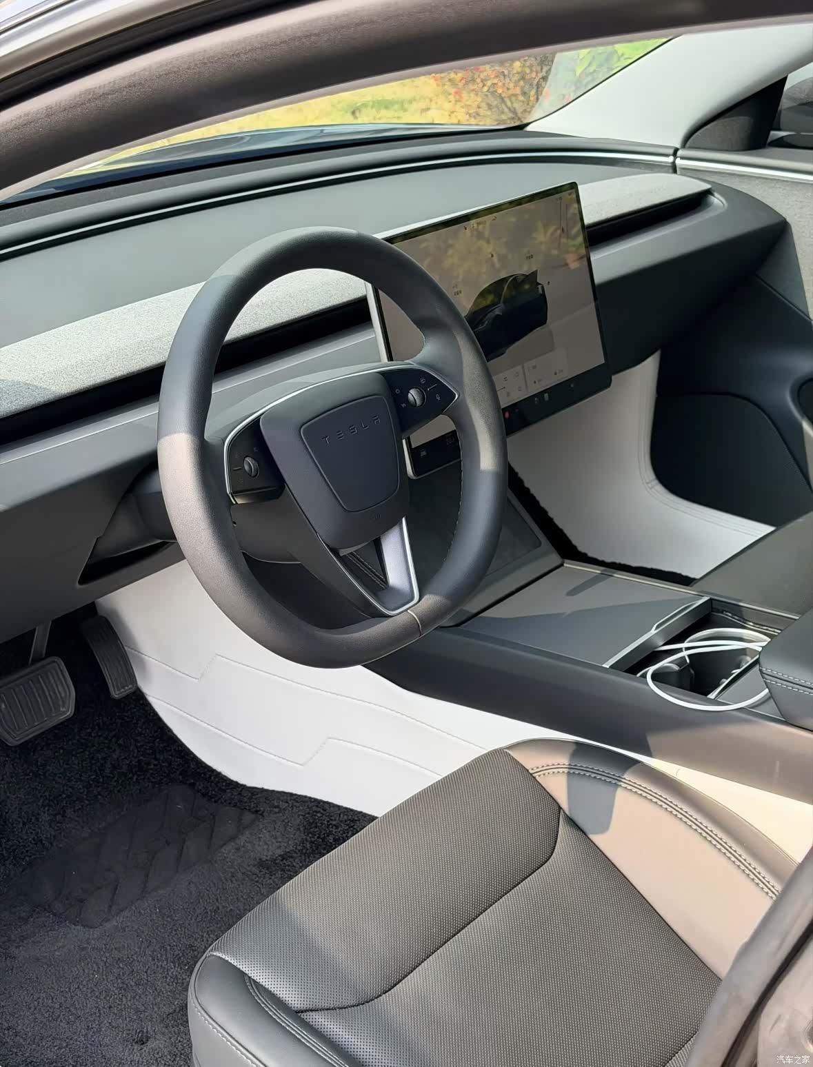 Tesla Model 3, 2024 все фото