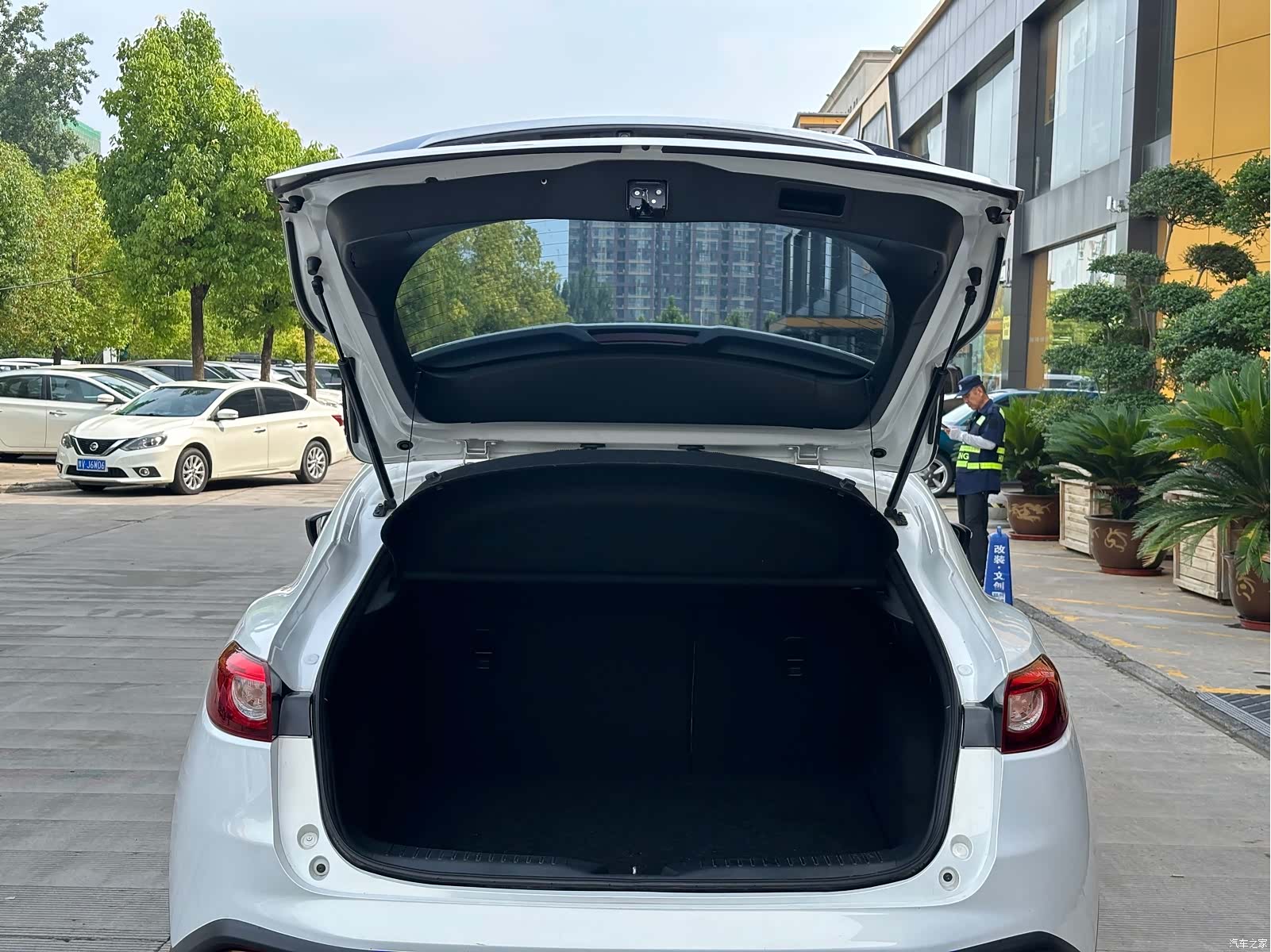 Mazda CX-4, 2016 10