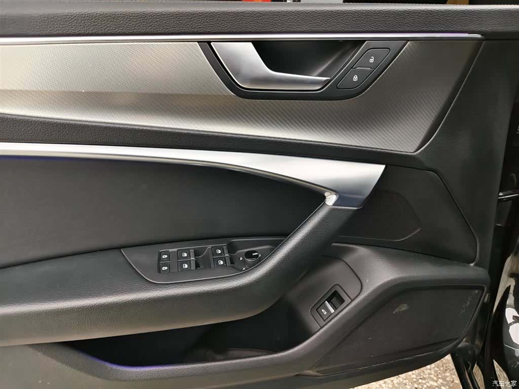 Audi A6L, 2020 7