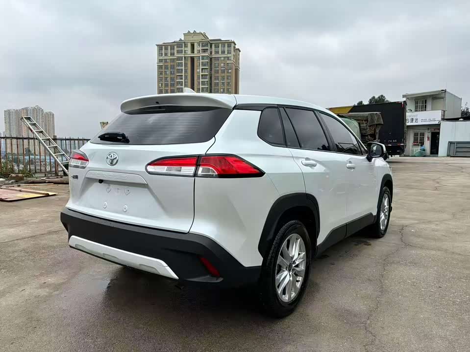 Toyota Corolla Sharp amplifier