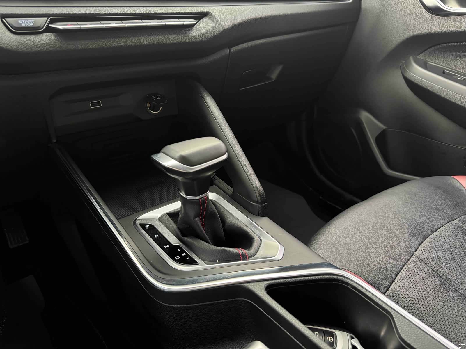 Geely X3, 2021 13