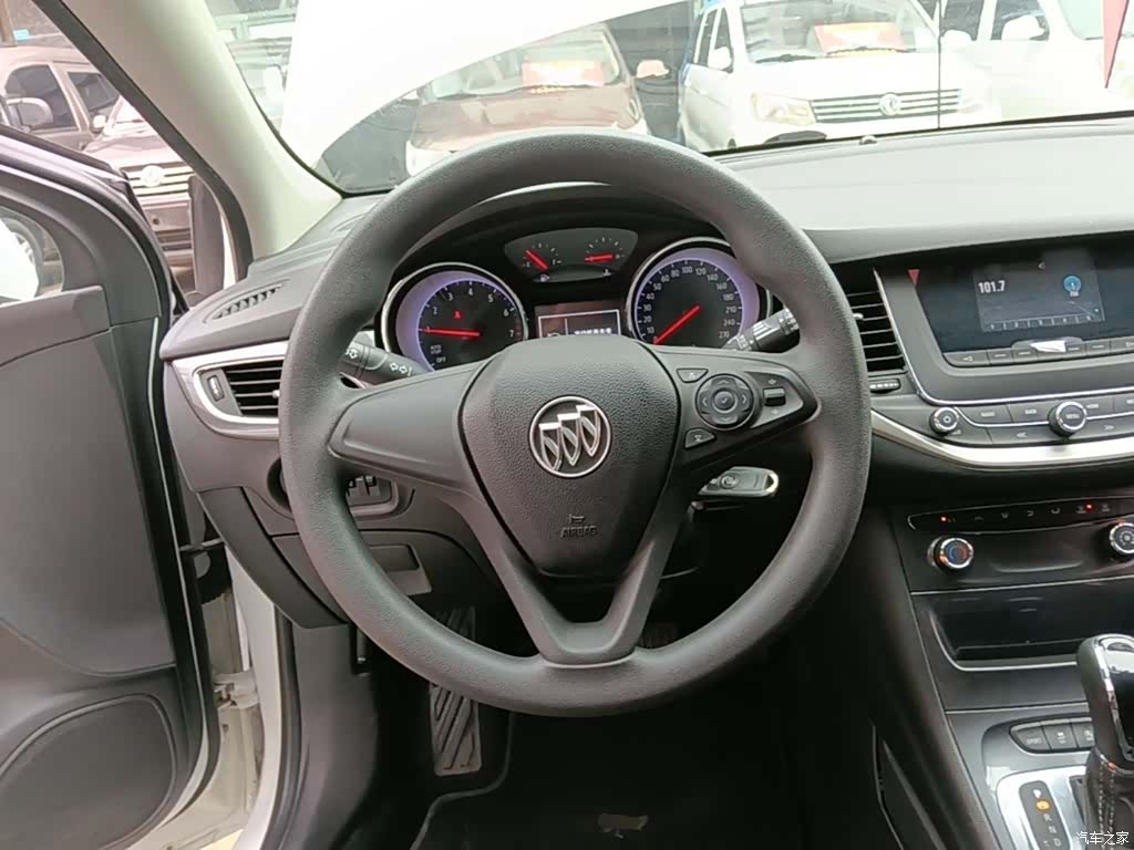 Buick Verano, 2017 11