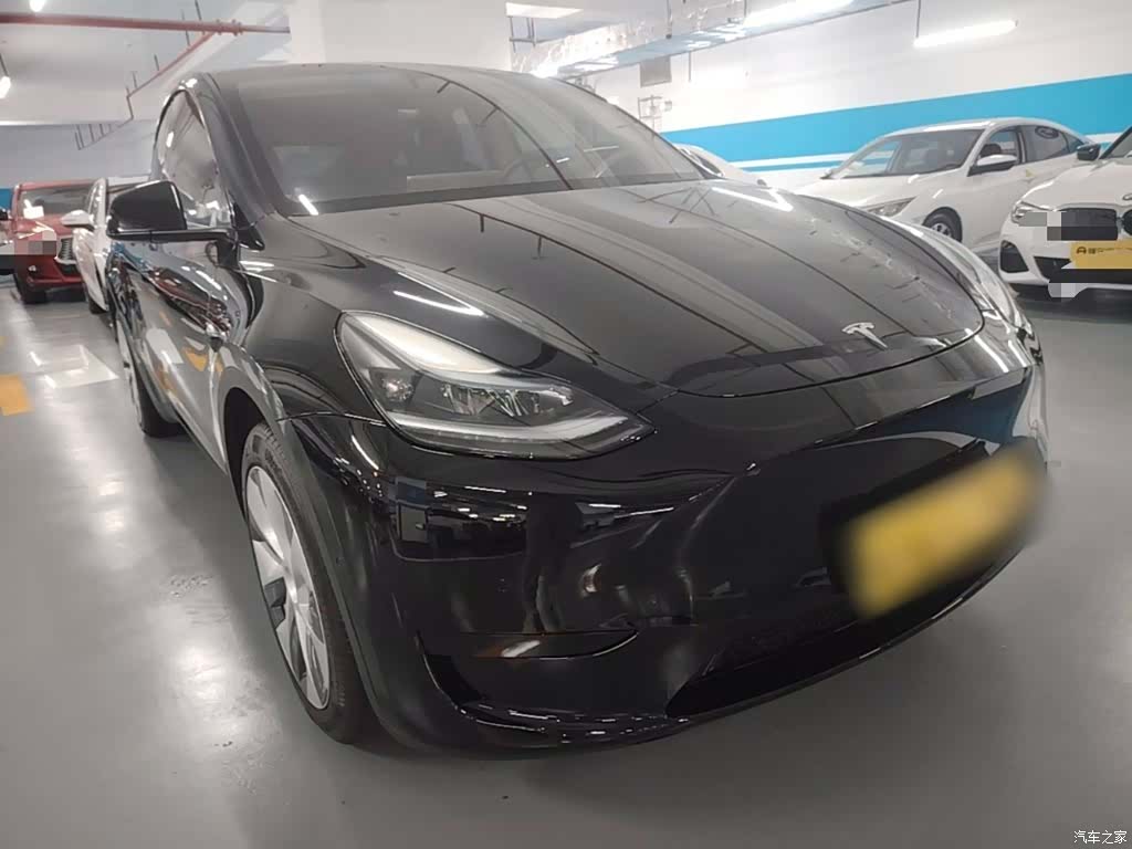 Tesla Model Y, 2023 4