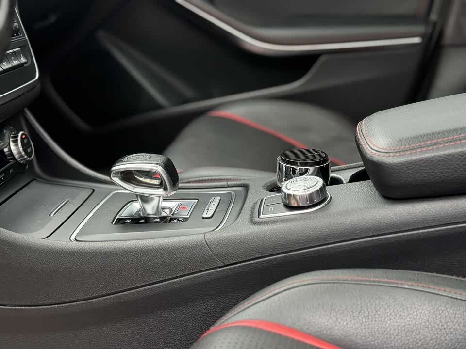 Mercedes-Benz CLA AMG