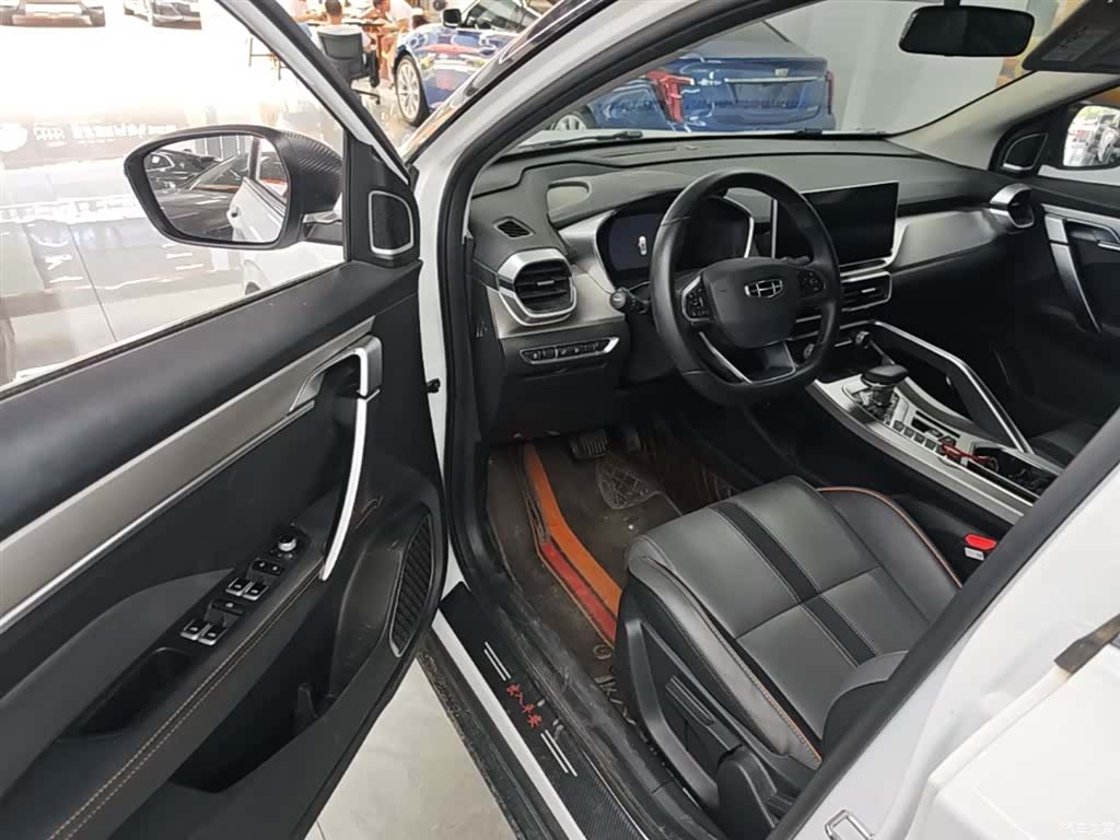 Geely Coolray, 2023 16