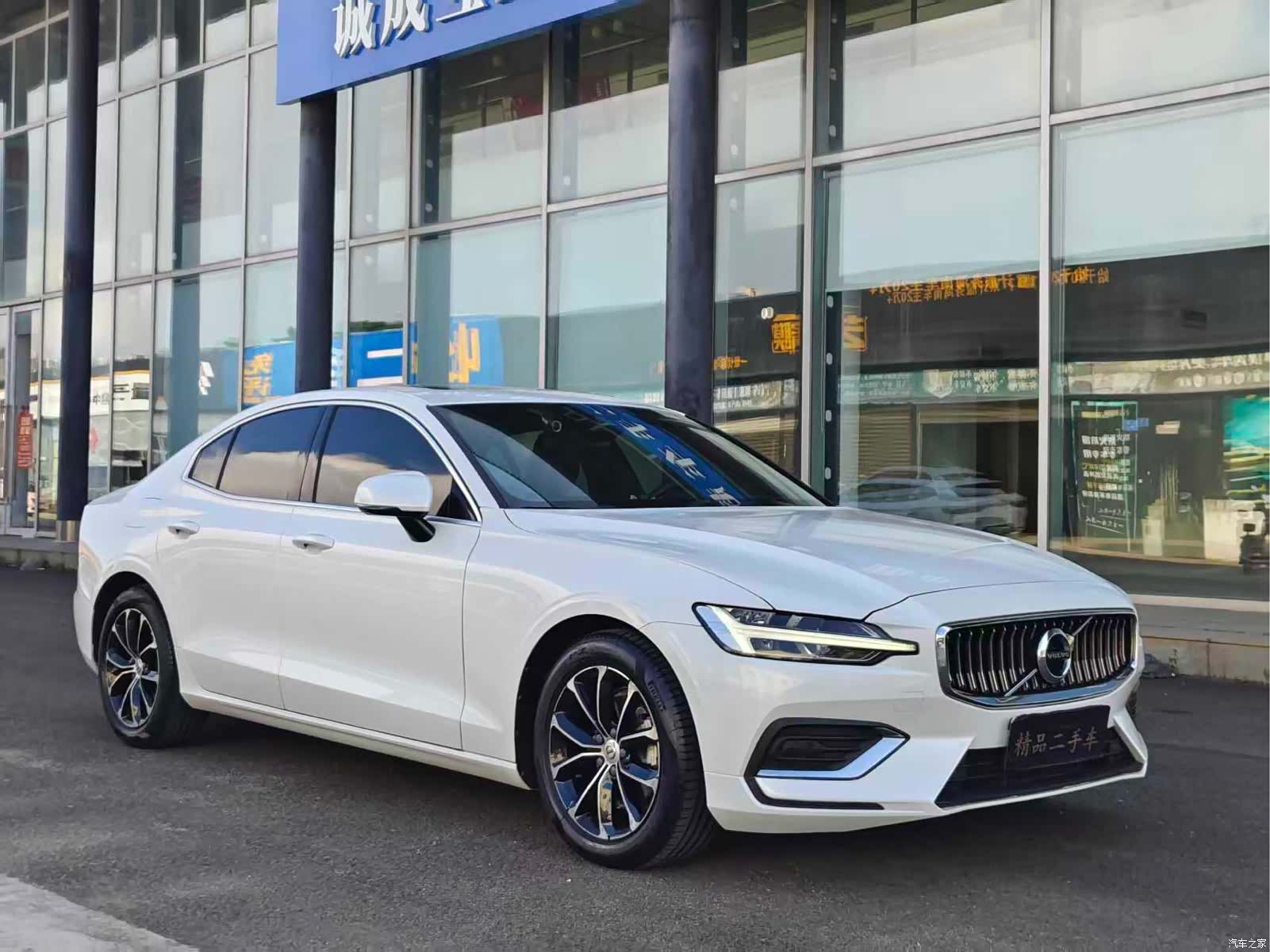 Volvo S60, 2021 3