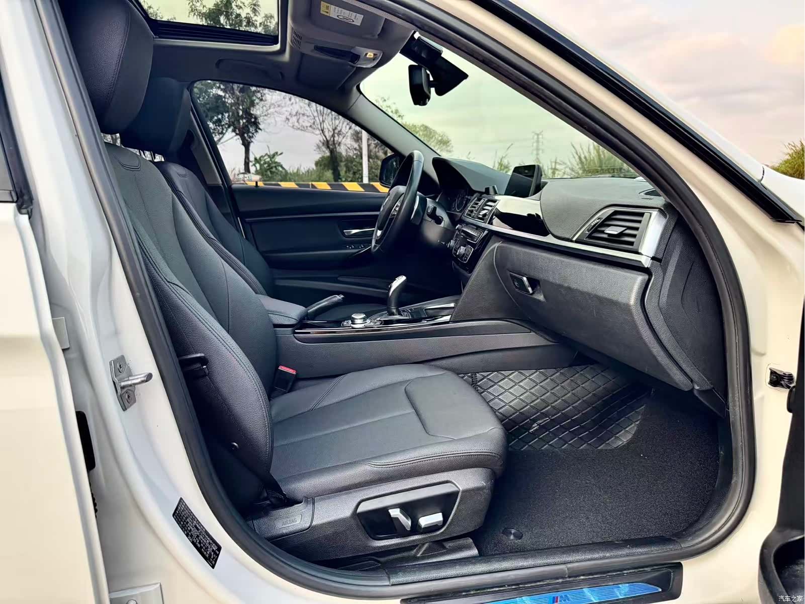 BMW 3 Series, 2017 14