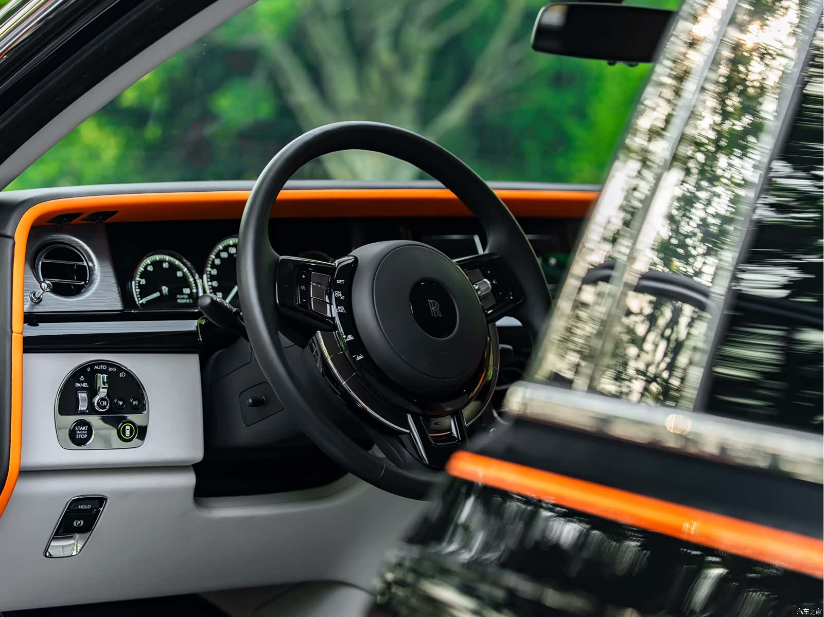 Rolls-Royce Phantom, 2023 17