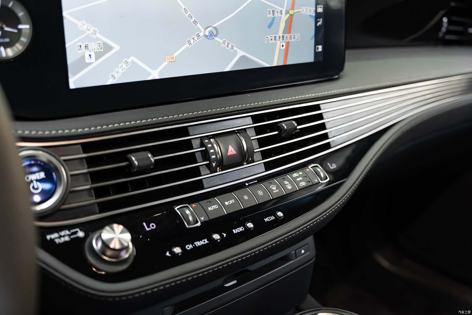 Lexus LS, 2021 17