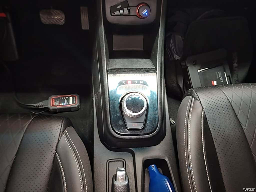 Wuling 310W, 2021 14