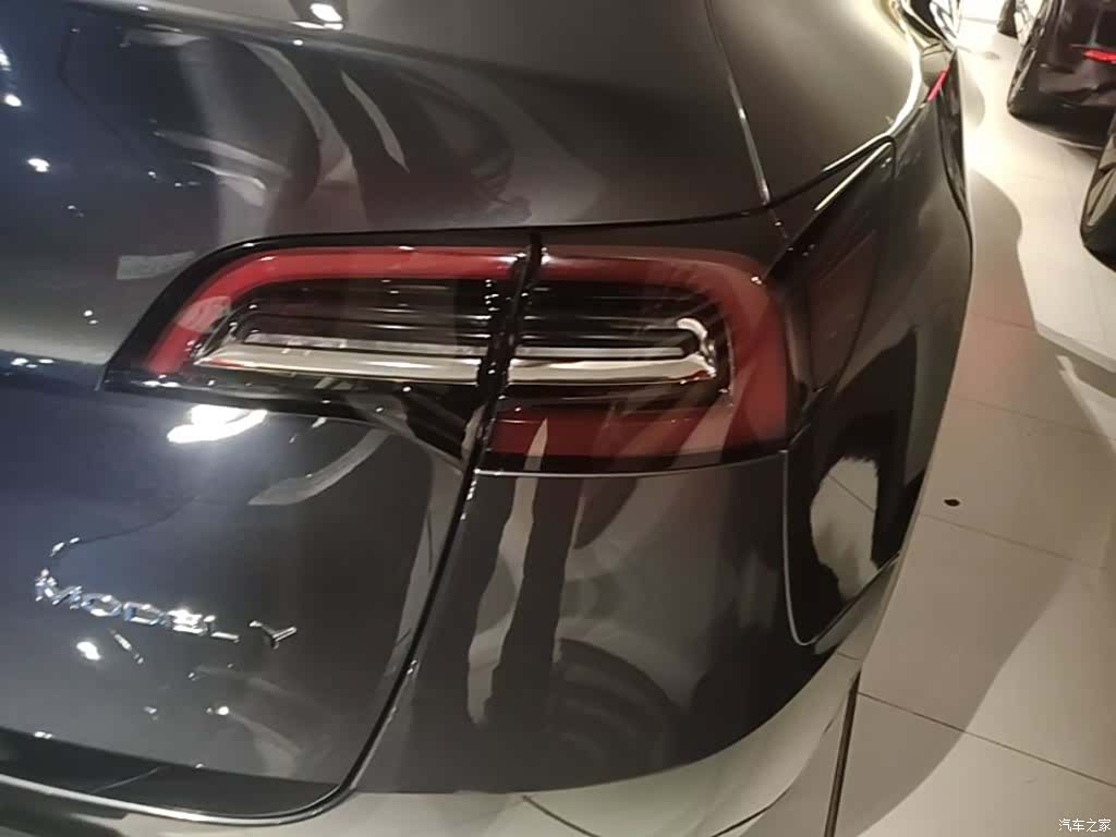 Tesla Model Y, 2021 8