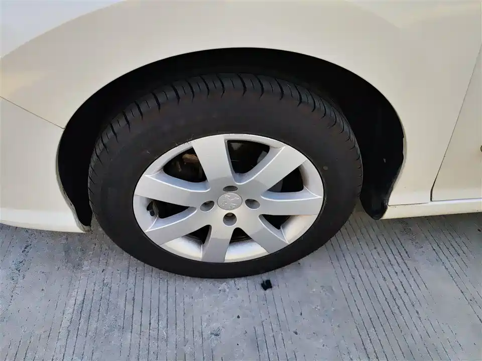 Peugeot 408 Peugeot 408