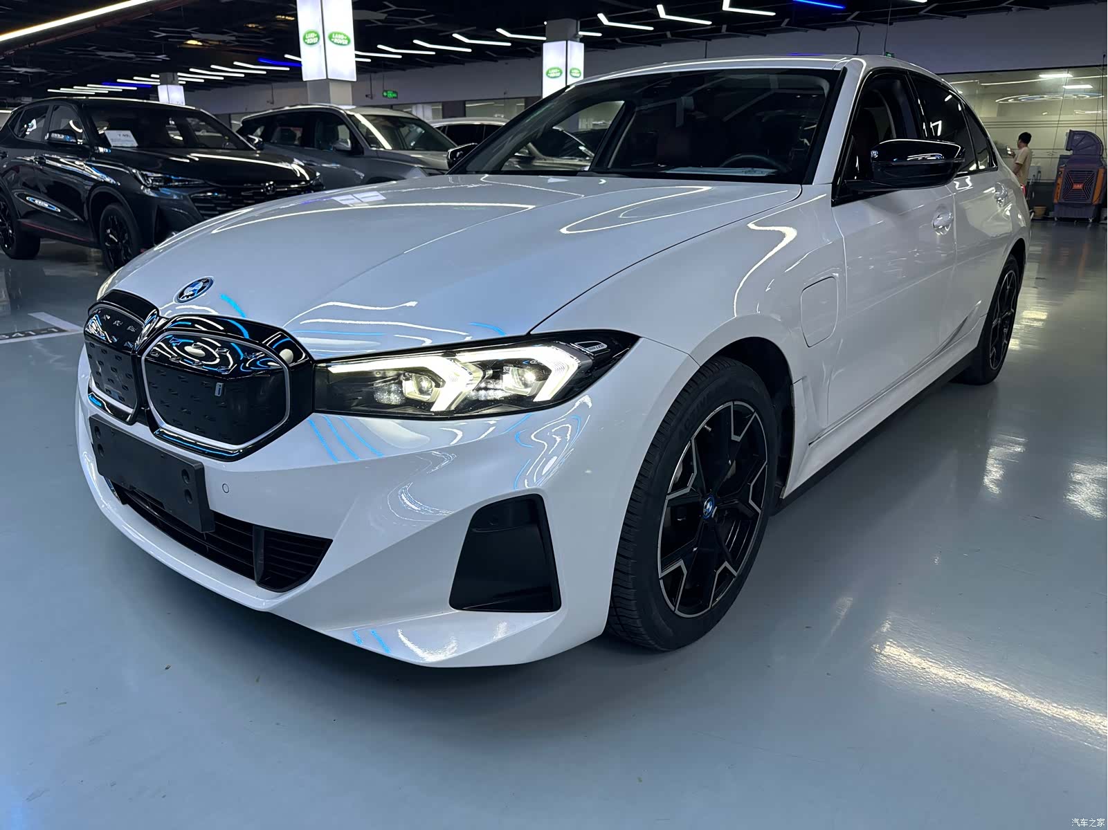 BMW i3, 2023 1