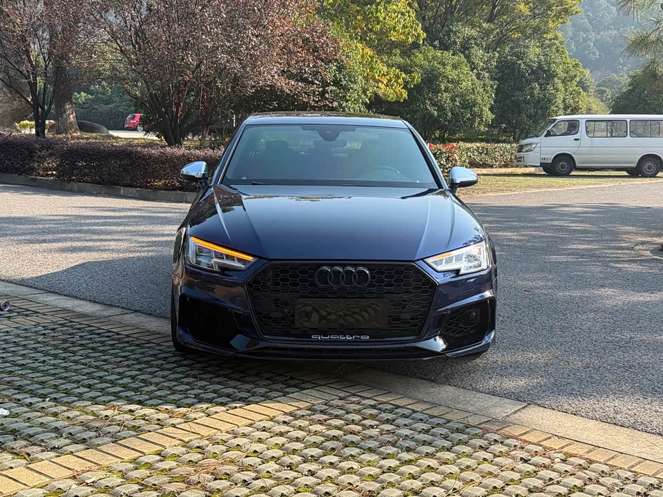 Audi S4