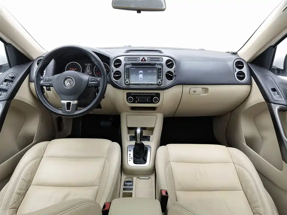 Volkswagen Tiguan Volkswagen Tiguan