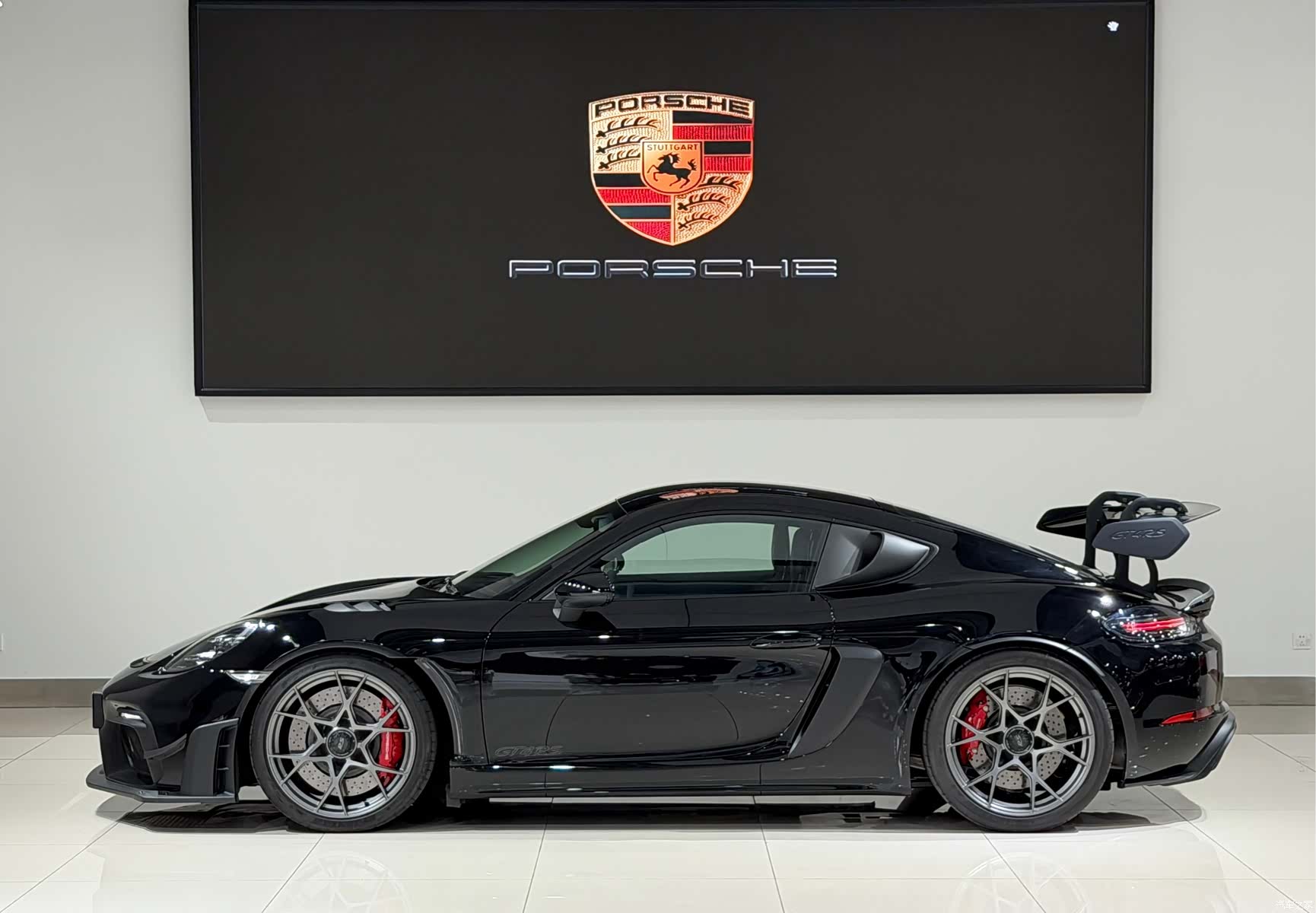 Porsche Cayman, 2025 3