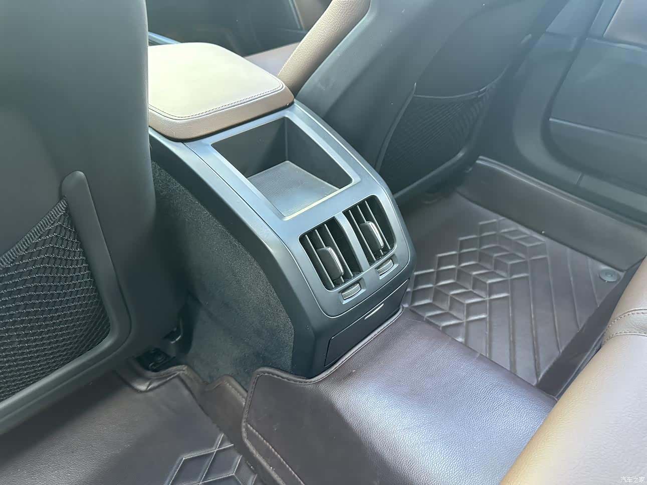 Volvo S90, 2024 10