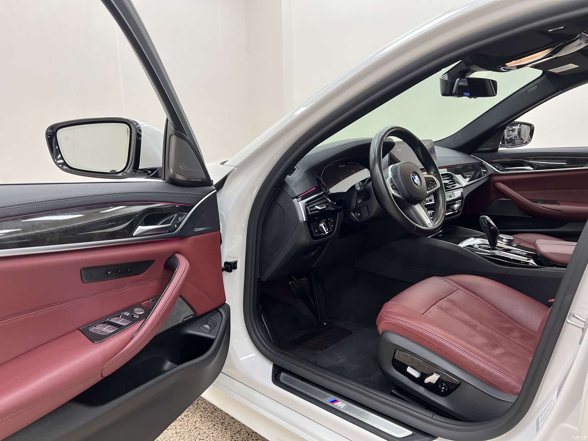 BMW 5 Series, 2020 9