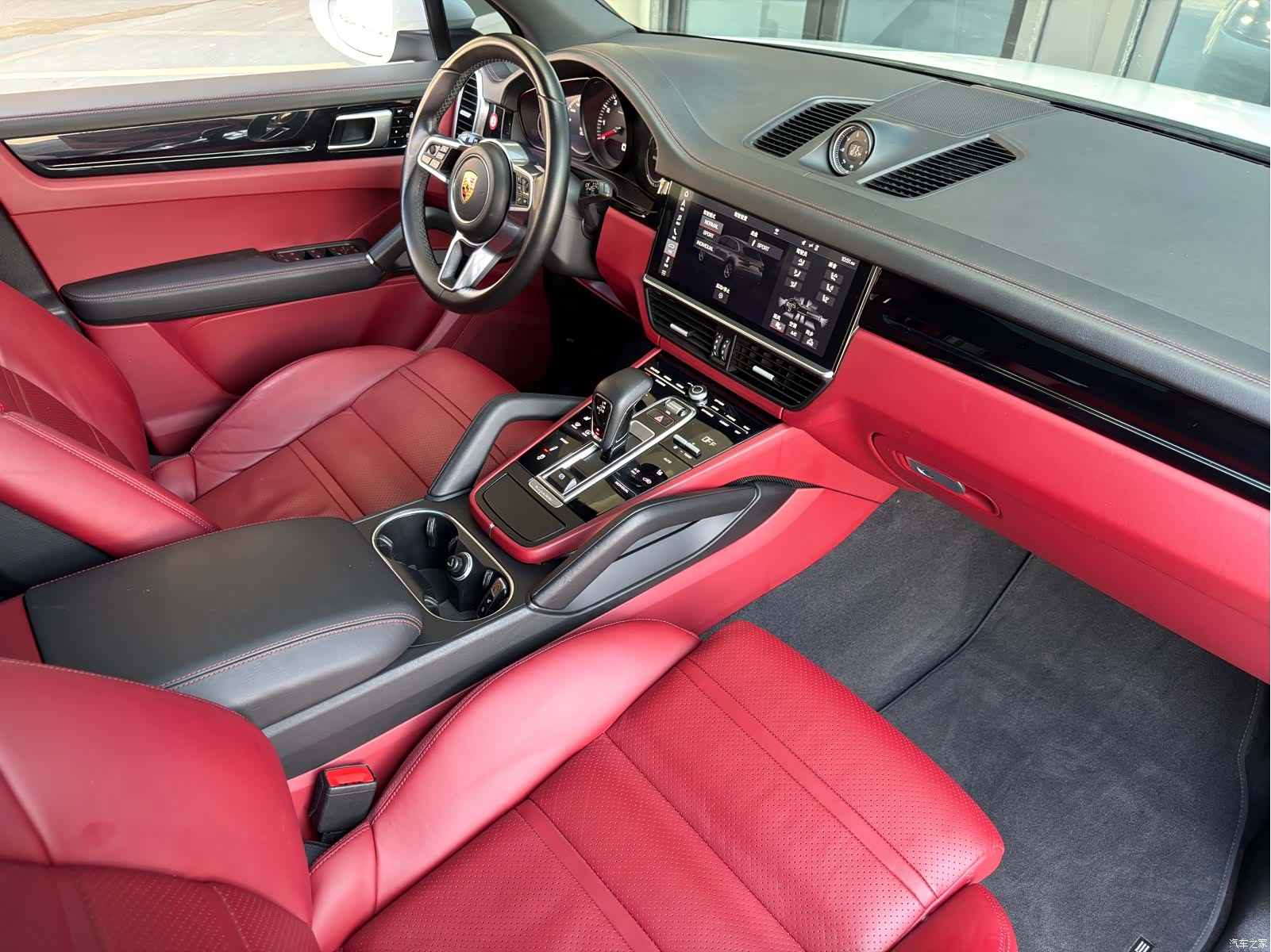 Porsche Cayenne, 2020 13