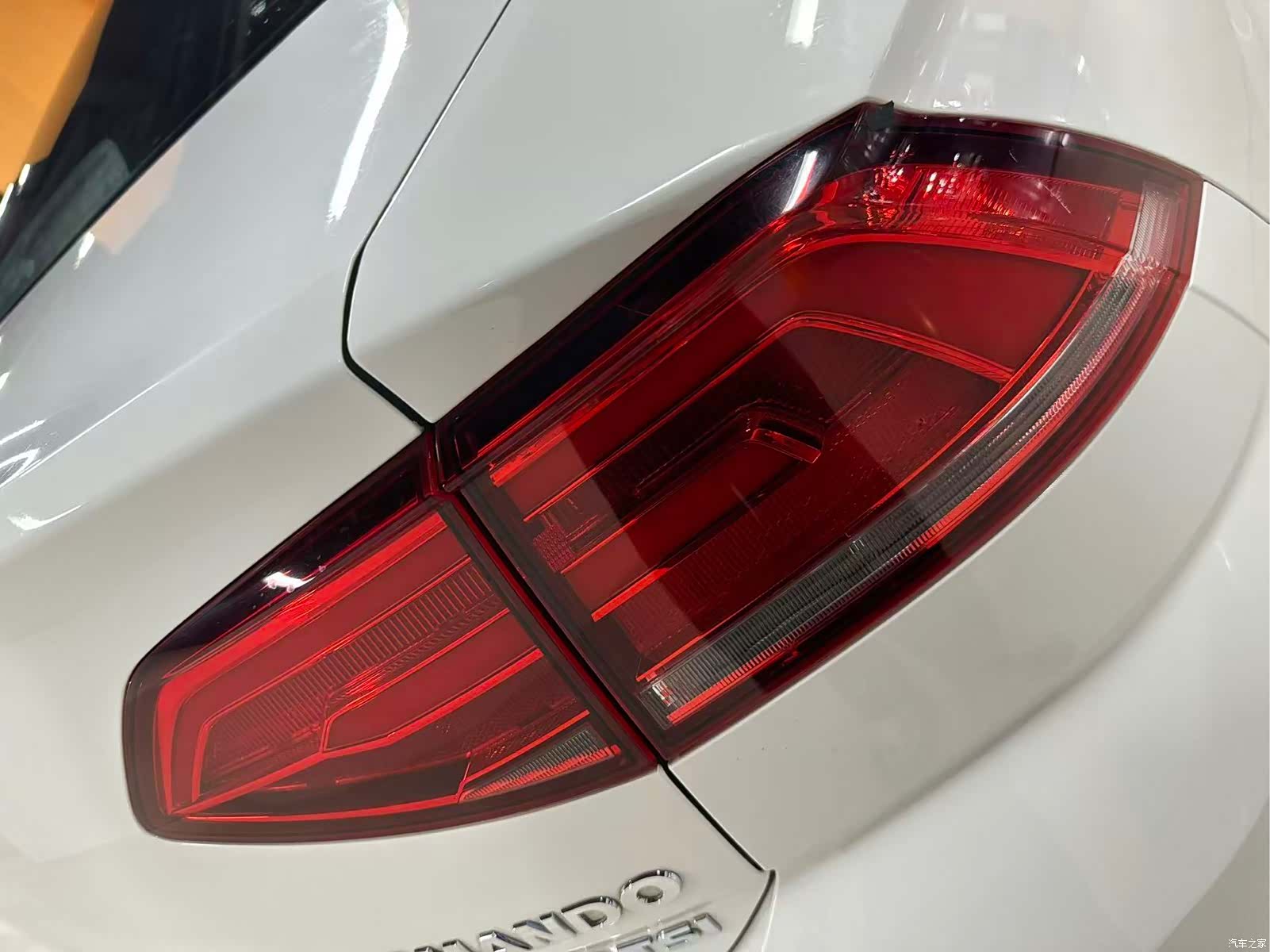 Volkswagen Lamando, 2016 12