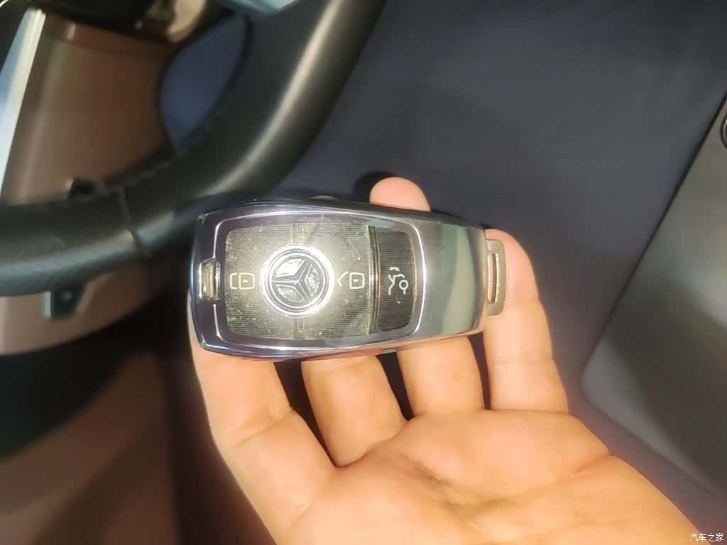 Mercedes-Benz E-Class, 2023 9