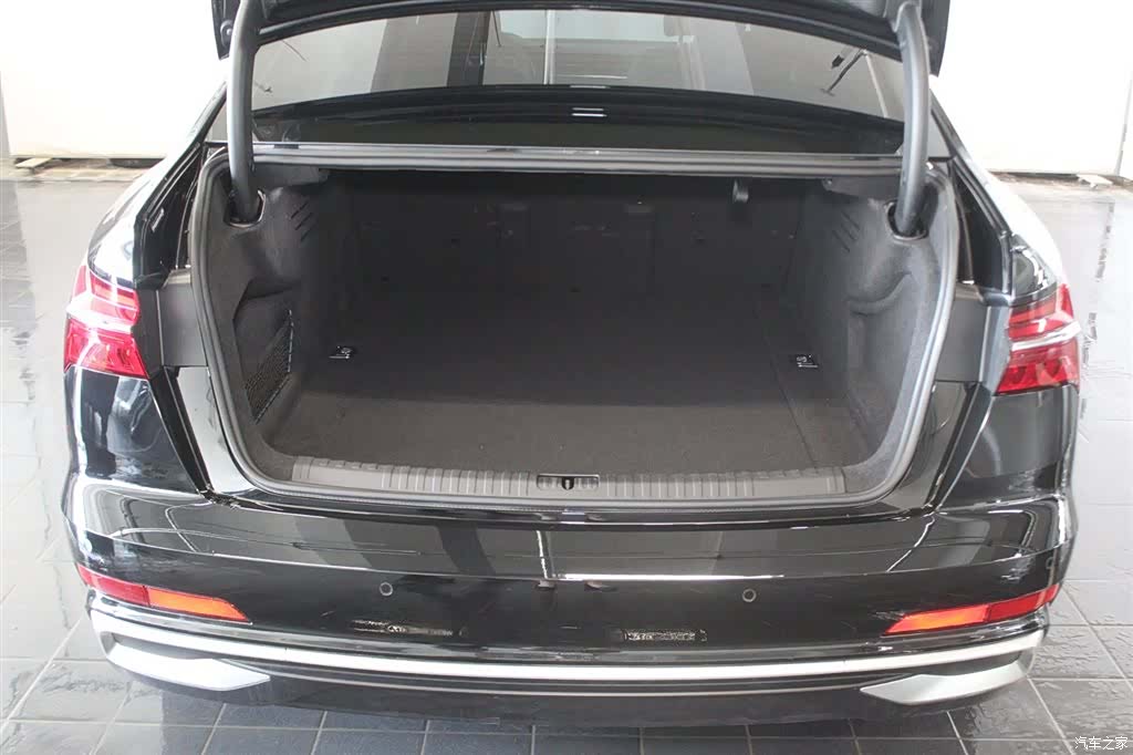 Audi A6L, 2023 7