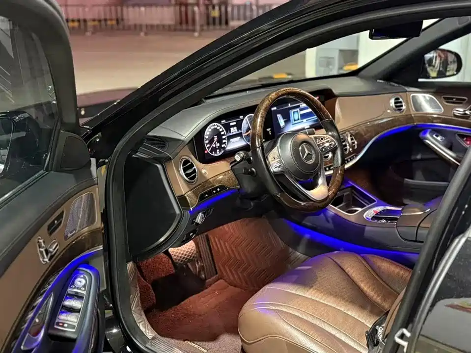 Mercedes-Benz S-class Mercedes-Benz S-class
