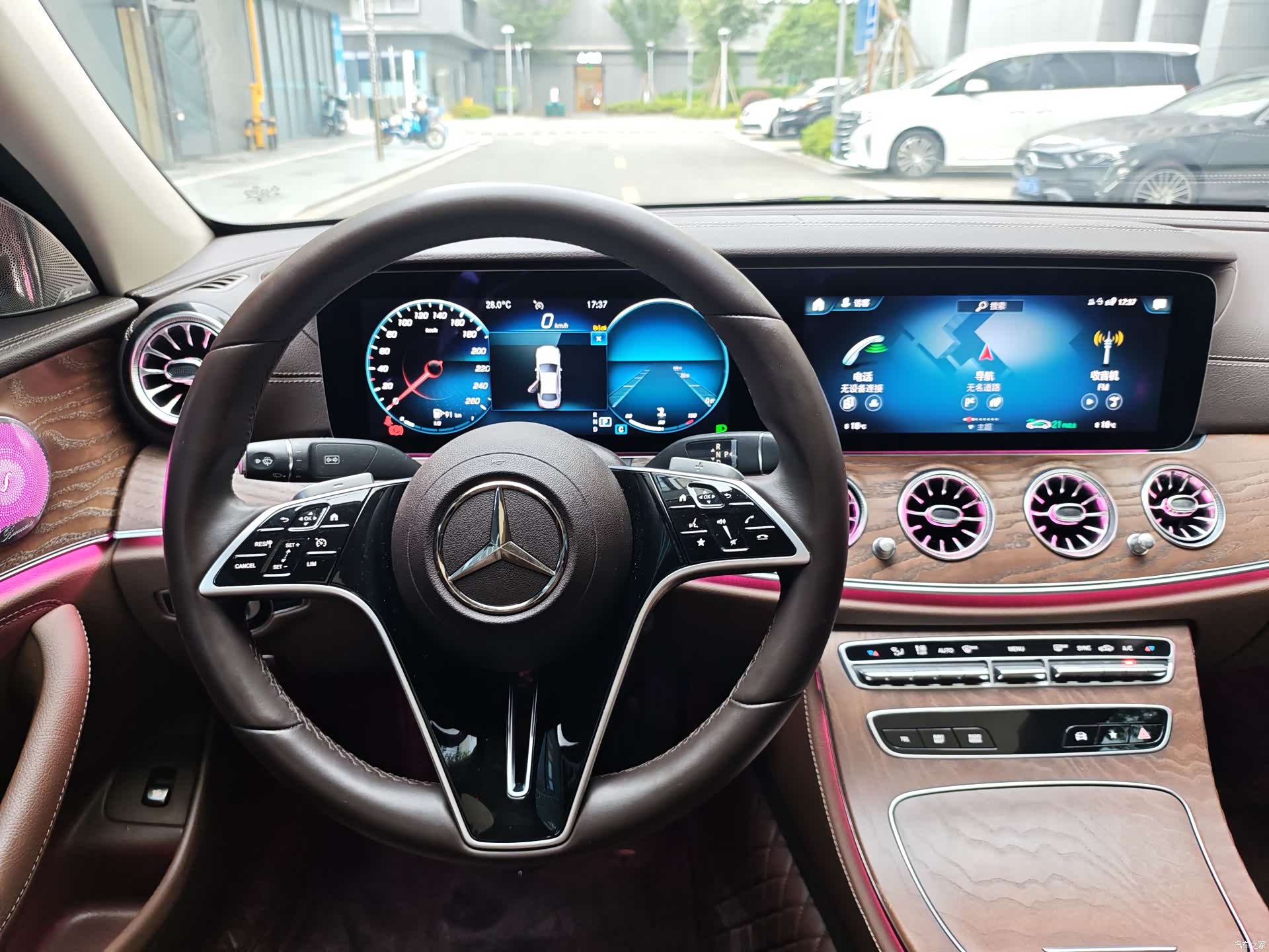 Mercedes-Benz E-Class, 2023 6