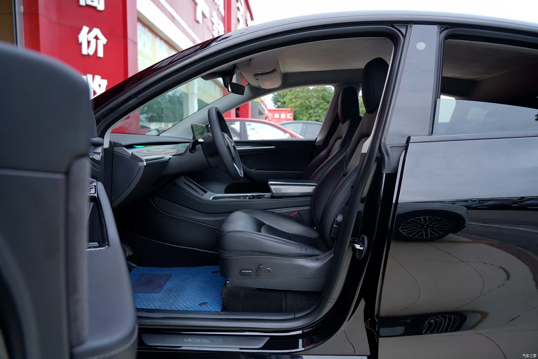 Tesla Model Y, 2021 все фото