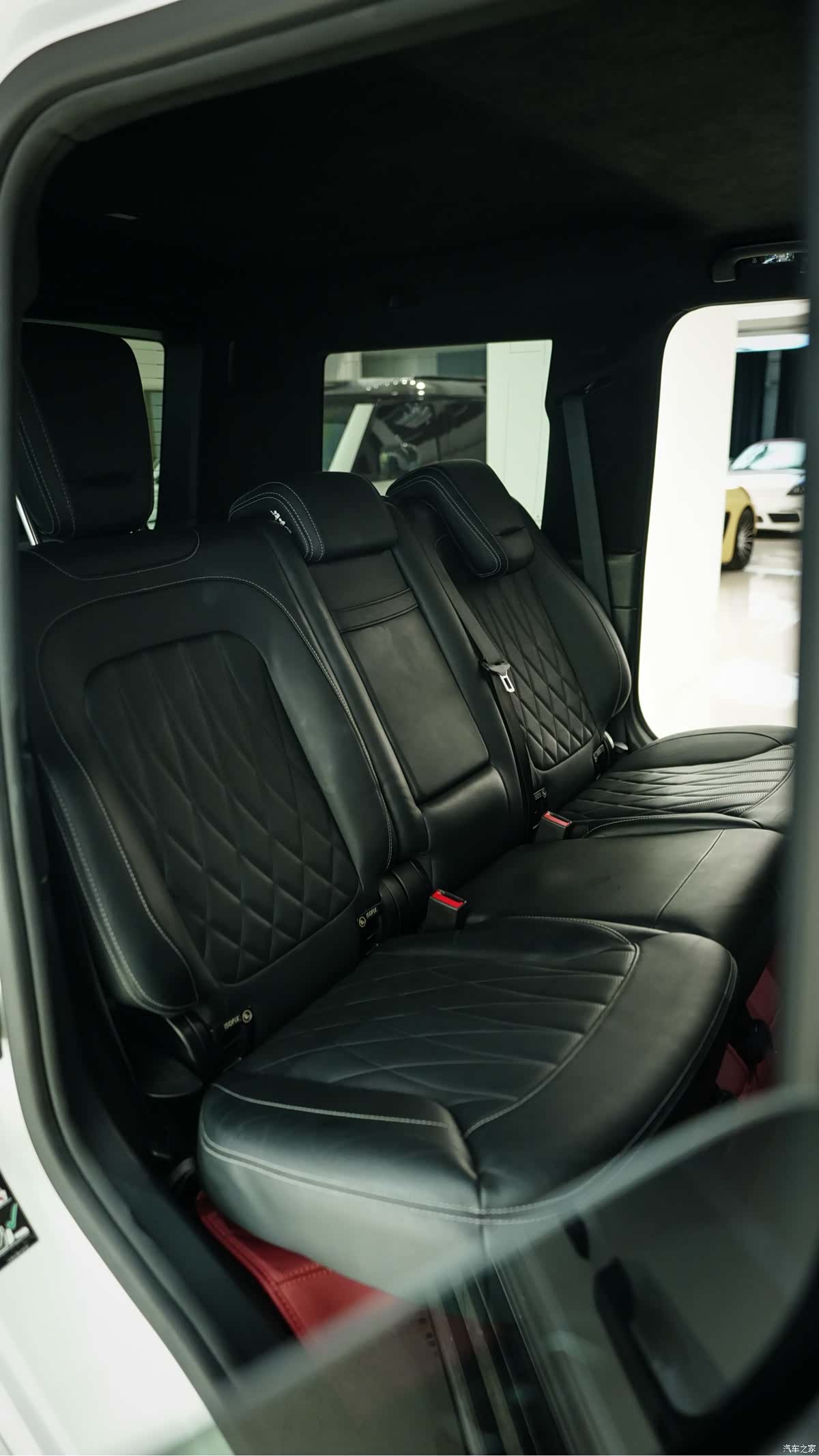 Mercedes-Benz G-Class, 2019 15
