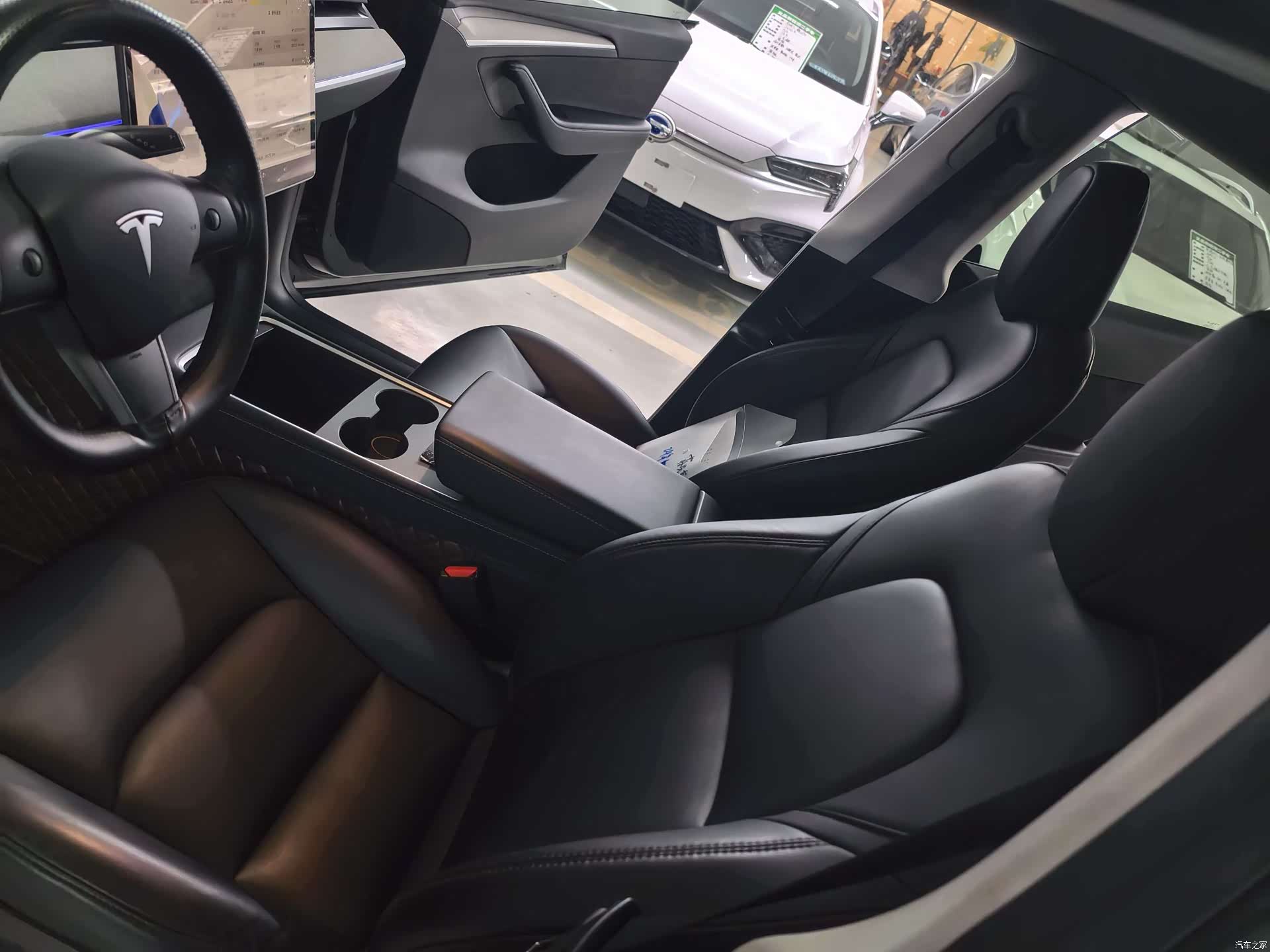Tesla Model Y, 2024 15
