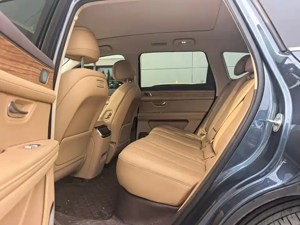 AITO Ask the world M7