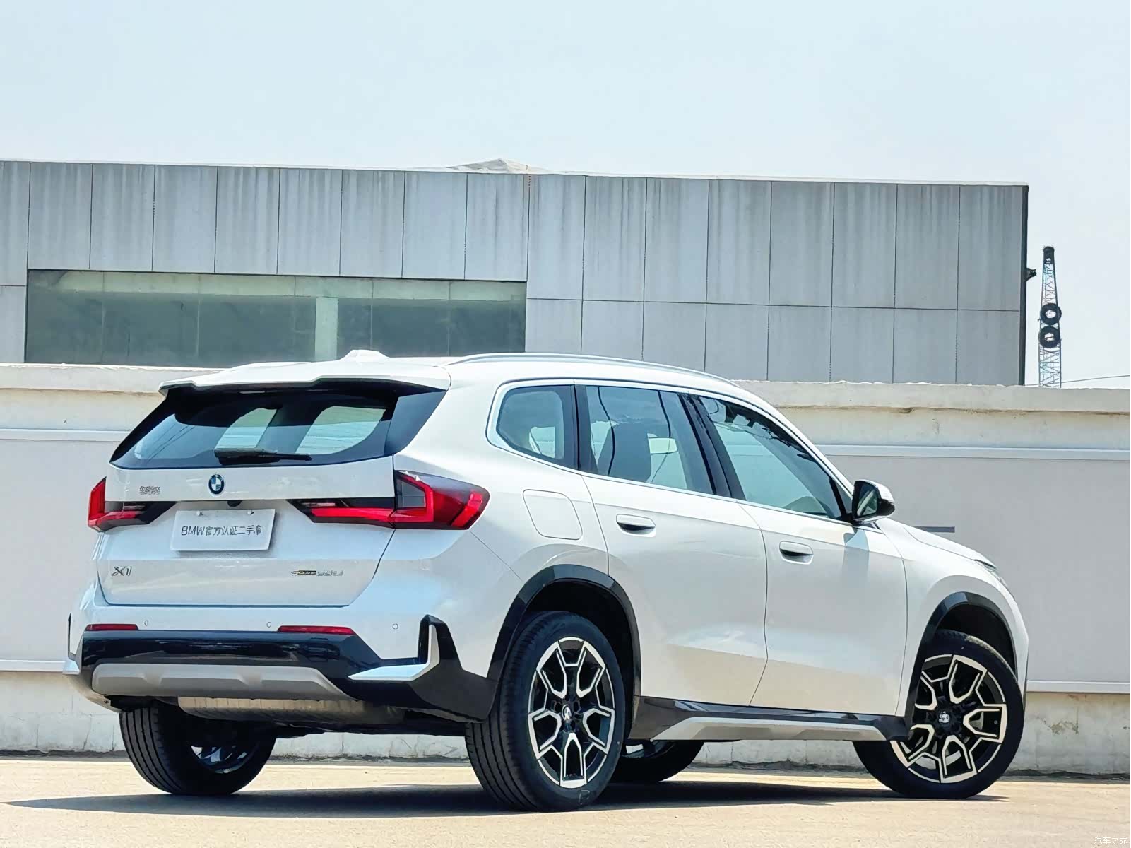 BMW X1, 2025 все фото