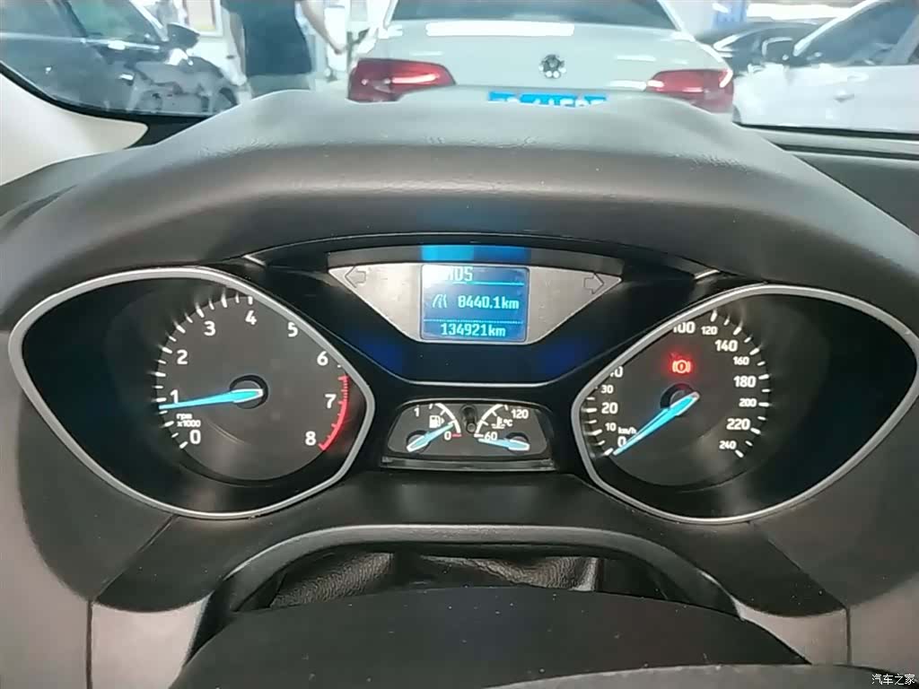 Ford Focus, 2015 12