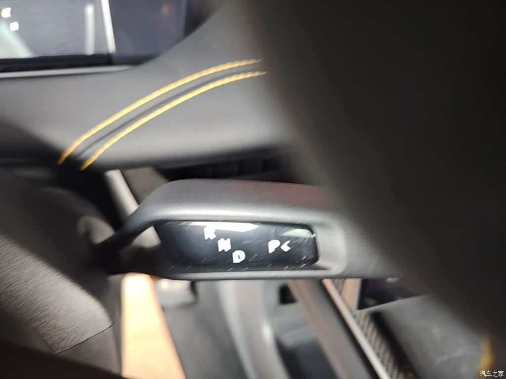 Xiaomi SU7, 2025 10