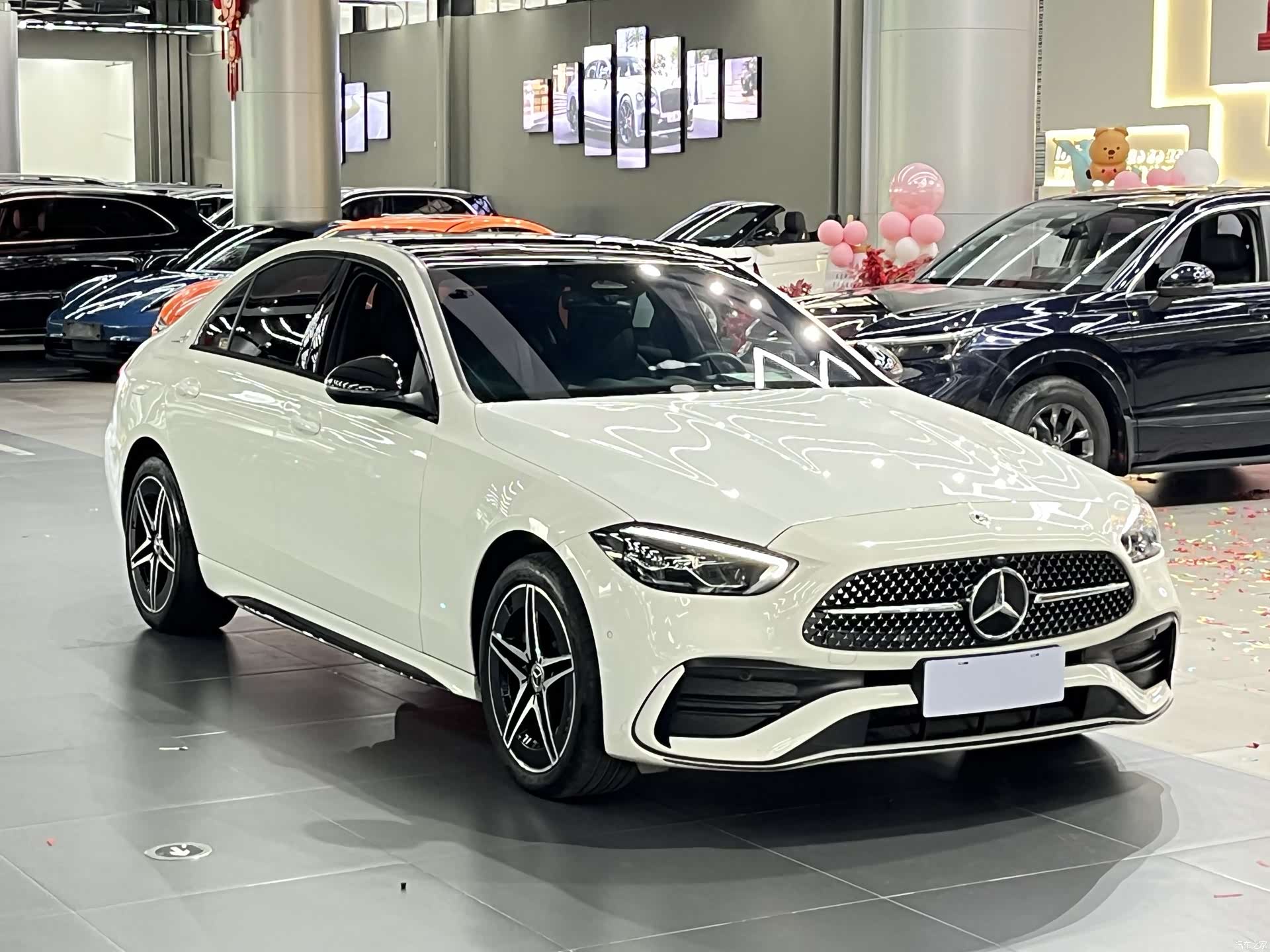 Mercedes-Benz C-Class, 2024 3